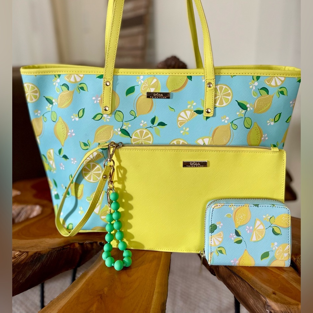 Trina Turk 4 Piece Set!!! - Picture 3 of 7